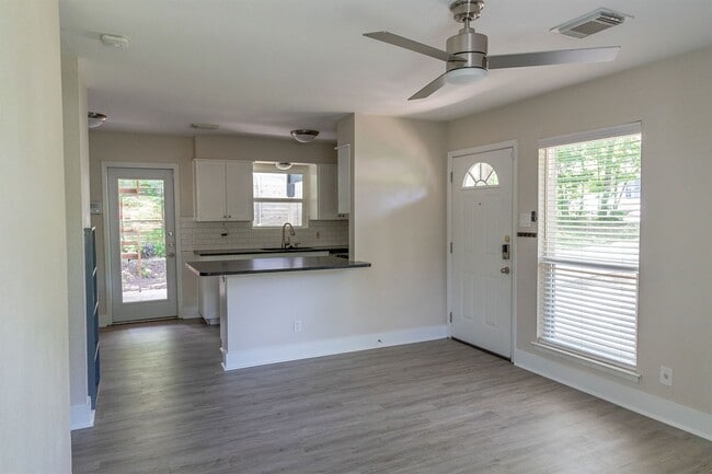 Building Photo - 1507 Grayford Dr