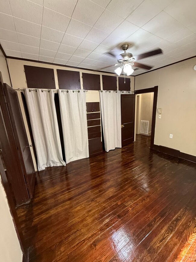 Building Photo - 3 Bedroom, 1 Bathroom Home for Rent in Bea...