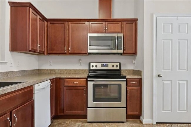 Kitchen - 2034 Genevieve Trl