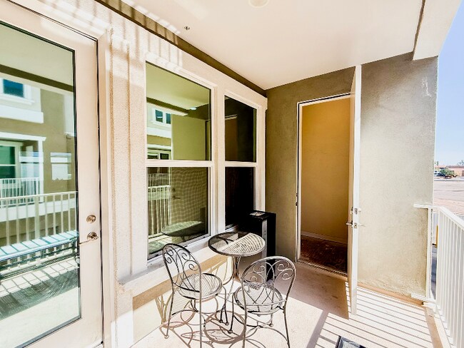 Foto del edificio - 639 W Pepper Pl