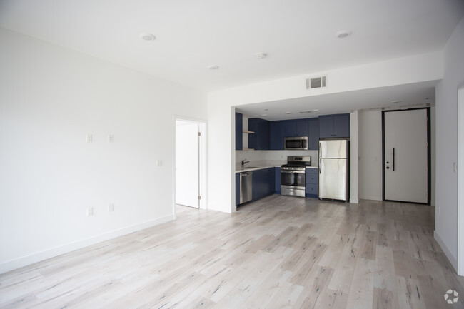 2HAB, 2BA-950 ft² - The Lex @ 4522 Lexington