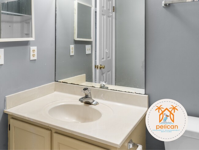 Foto del edificio - Bright townhome in the heart of Pensacola