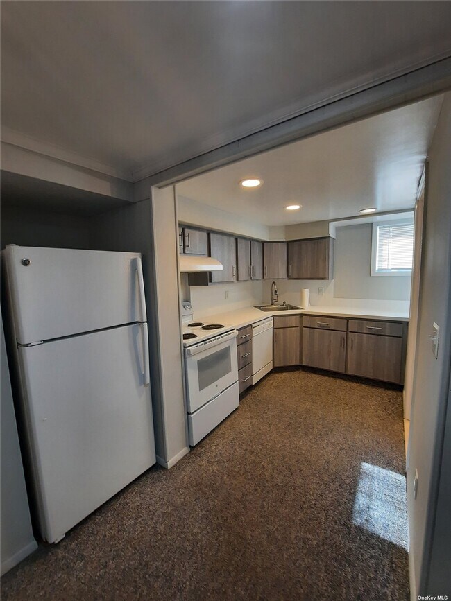 Foto del edificio - 43 Hartman Hill Rd