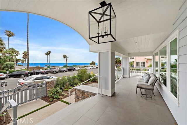 Foto del edificio - 450 Cliff Dr