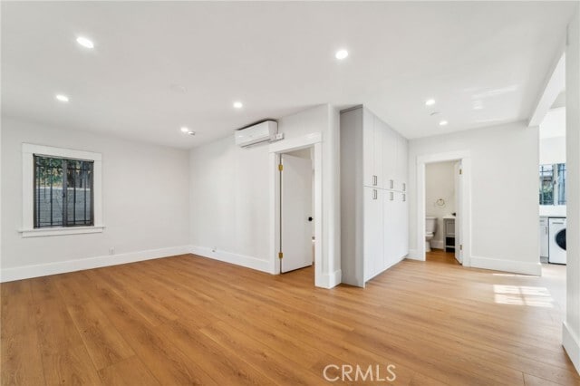 Building Photo - 806 Rosemont Ave