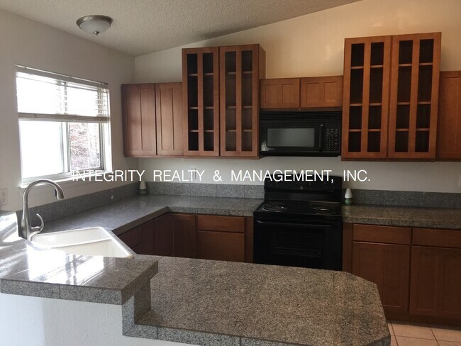 Building Photo - 4 Bed/ 3 Bath, 1741 Sqft - 10359 Woodrose ...