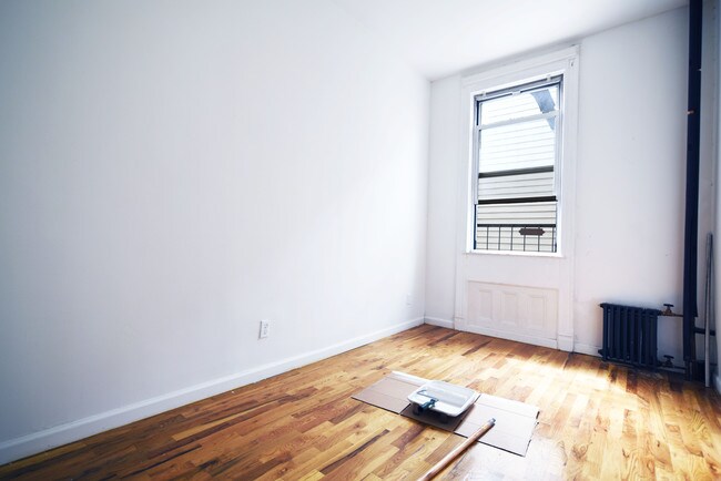 Building Photo - 156 Norman Ave