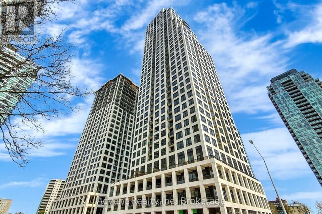 Building Photo - 36-1136 Elm Dr W