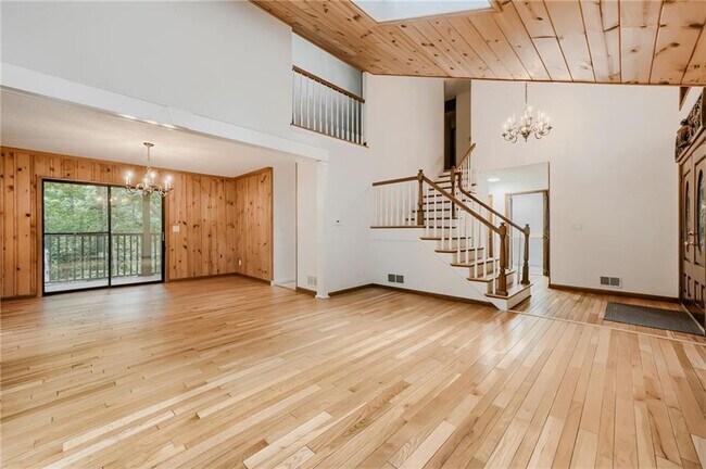 Foto del edificio - 570 Idlewood Dr NW