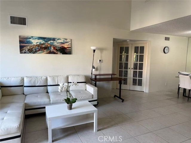 Foto del edificio - 13096 Le Parc Blvd