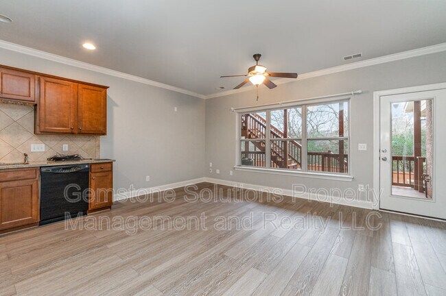 Foto del edificio - 193 Harold Ct