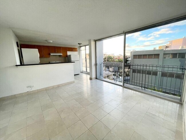 Foto del edificio - 1456 Thurston Ave