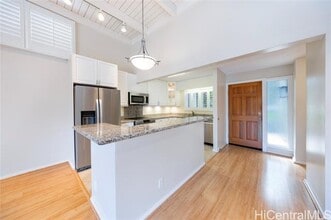 Building Photo - 44-361-361 Nilu St