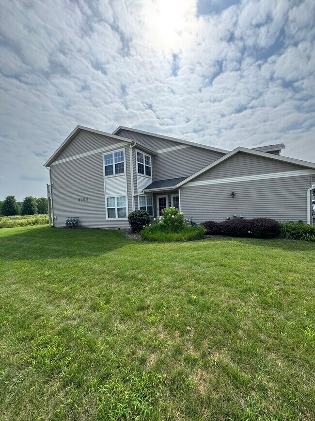 Foto del edificio - 921 Kelly Ln
