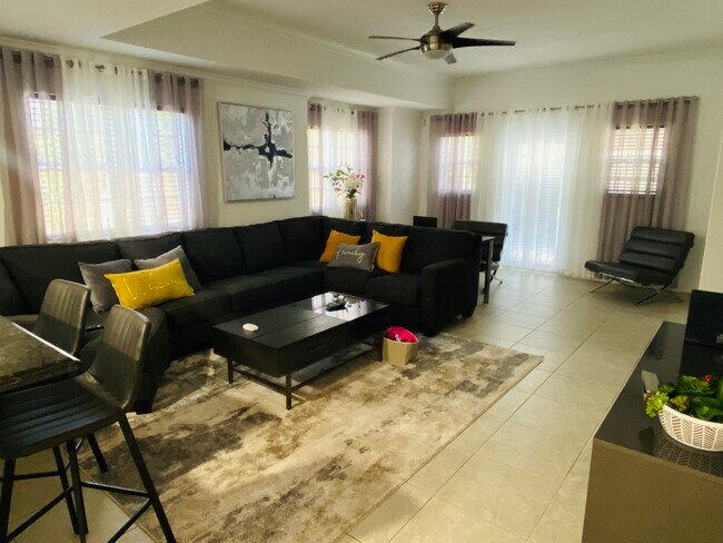 Foto del edificio - 621 SW 2nd Dr