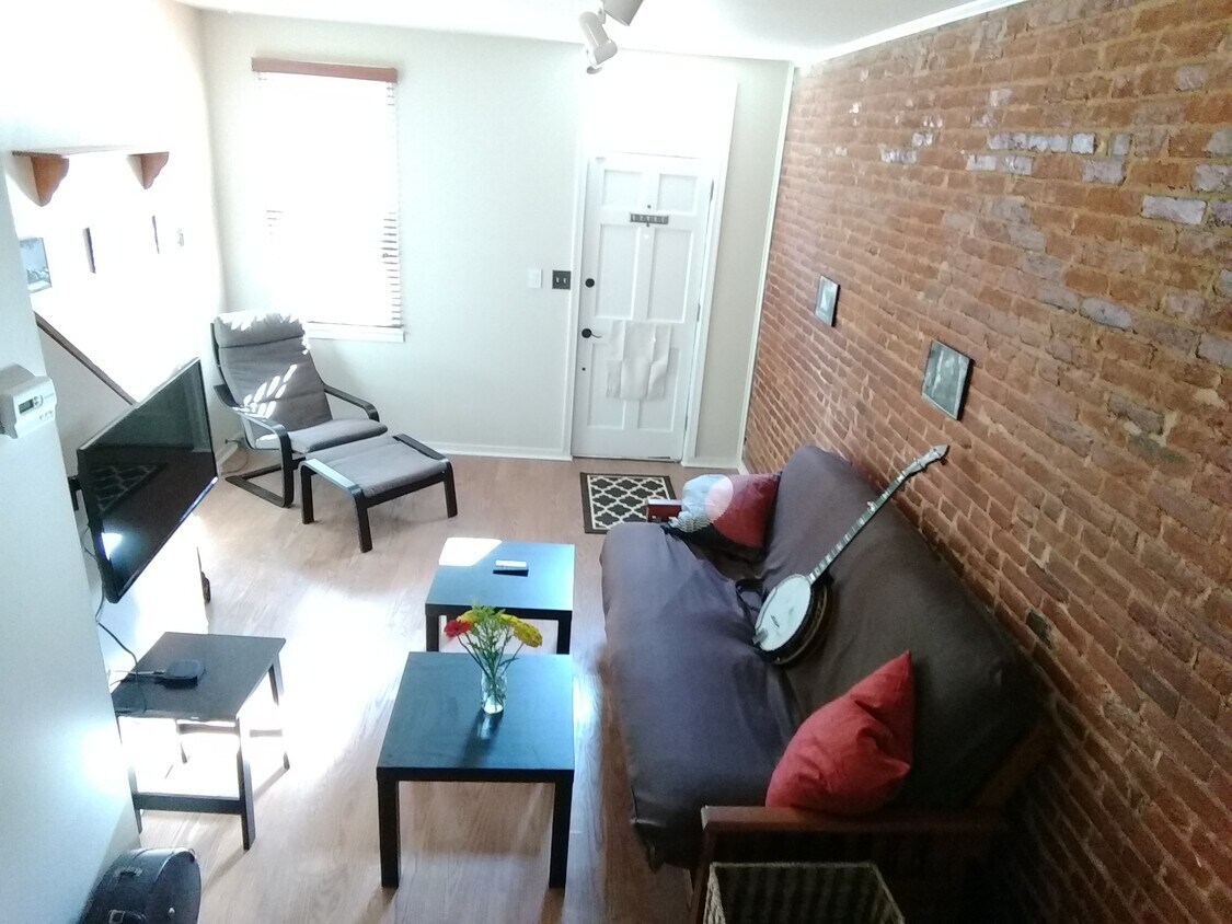 Front door and living room - 206 Penn St