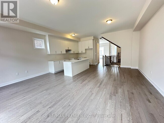 Photo du bâtiment - 3107 Meadowridge Dr