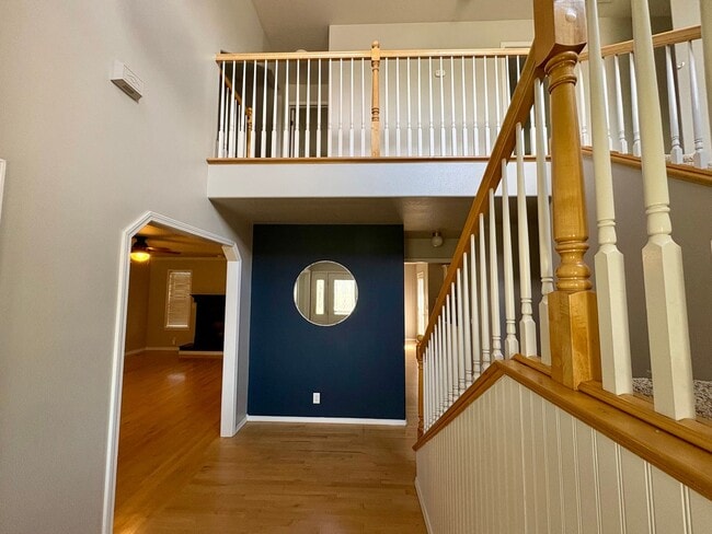 Building Photo - Beautiful 4-Bedroom Meridian Home with 4-Car Garage & Prime Location