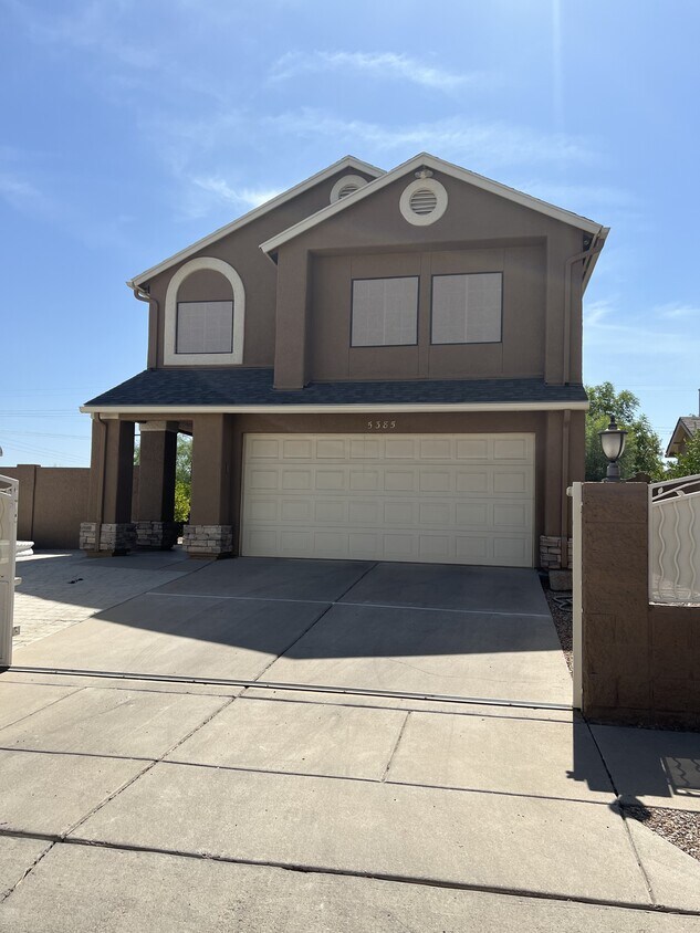Foto principal - 5385 S Wembly Rd