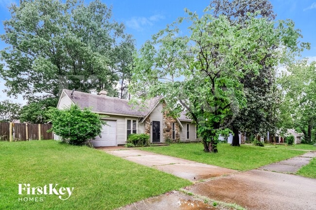 Building Photo - 3037 Leeridge Dr