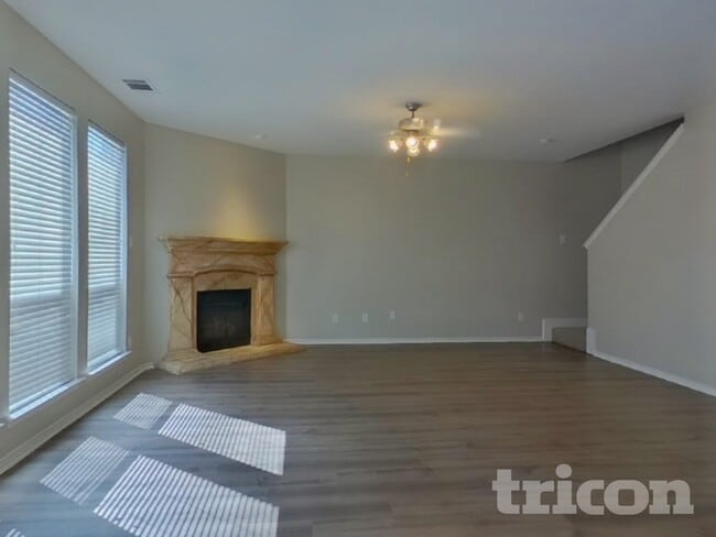 Building Photo - 9705 Gallatin Ln