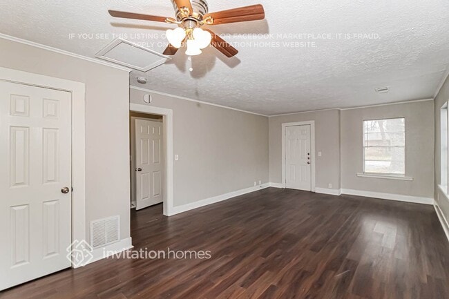 Building Photo - 401 Marshall St