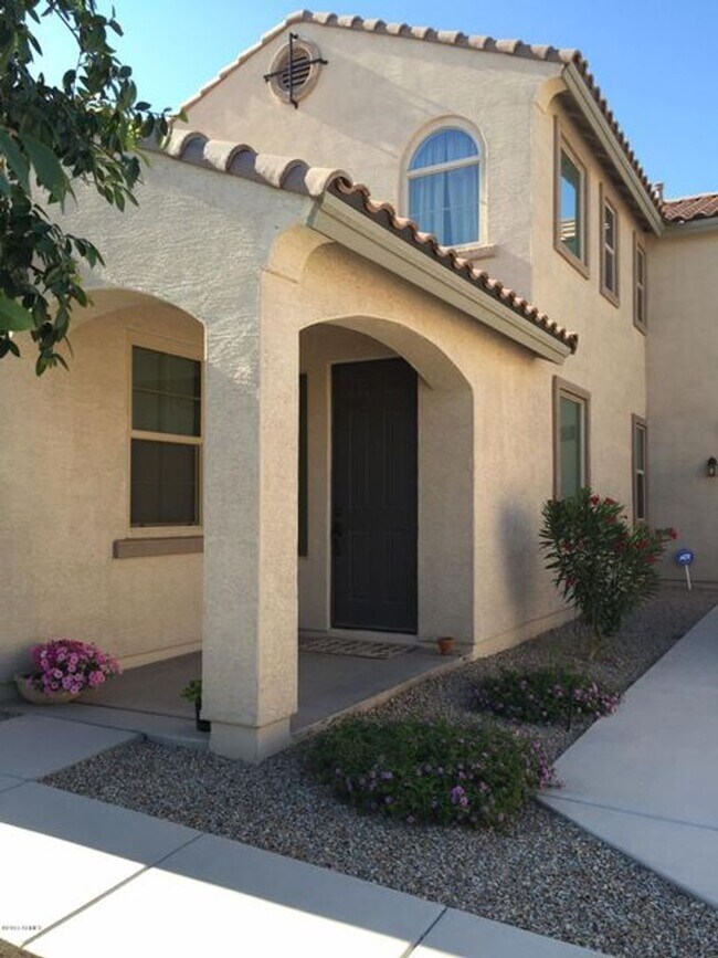 Foto del edificio - Gorgeous 4 Bed 3 Bath home located in Chandler