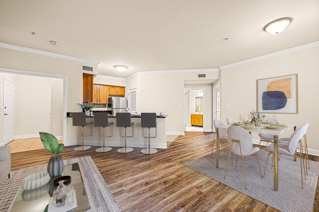 Foto del edificio - Claremont on the Square