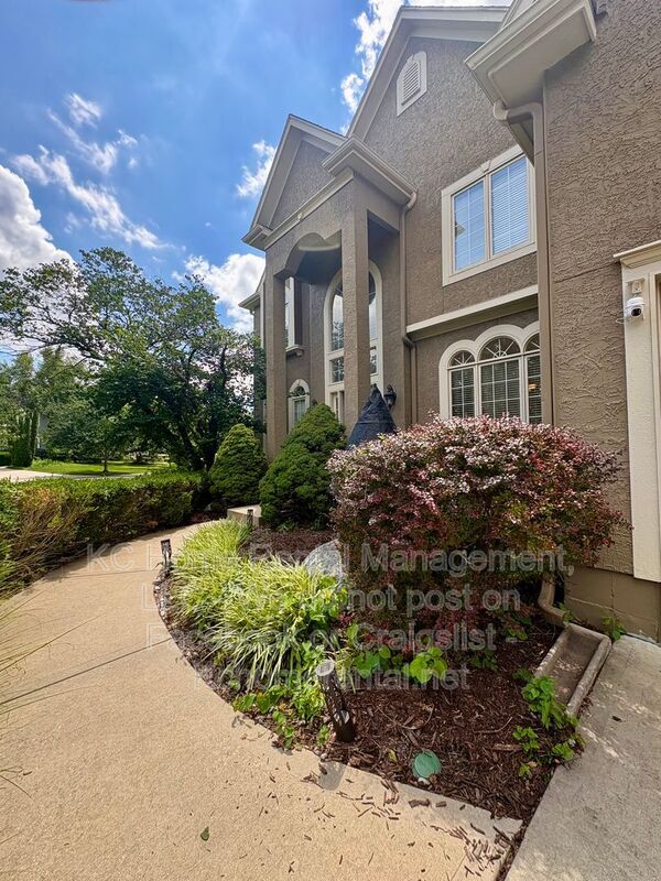 Building Photo - 14504 Wedd St
