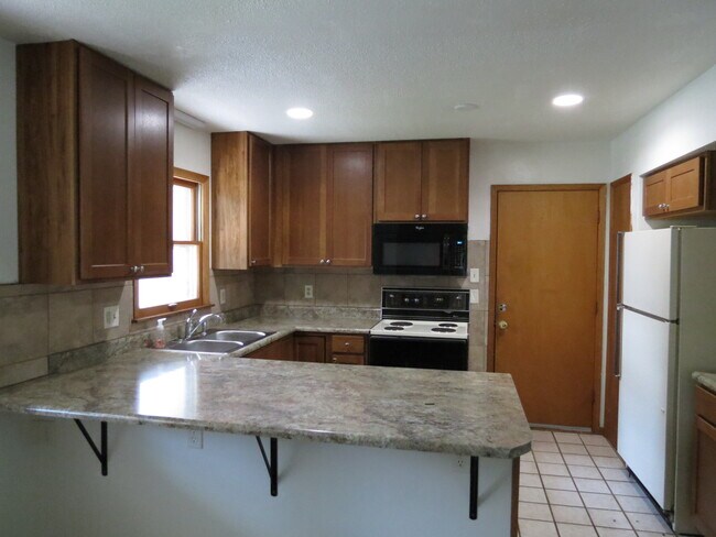 Foto del edificio - 725 W 19th St