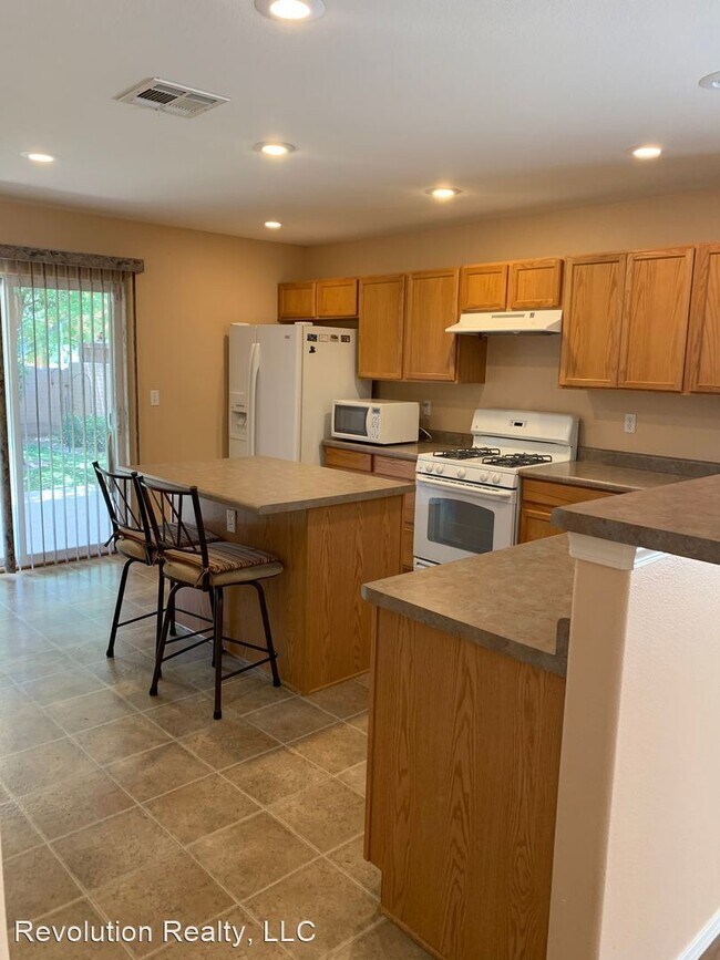 Building Photo - 4 br, 2 bath House - 2845 Meriwether Street