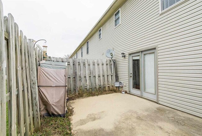 Foto del edificio - 3410 S Oaklawn Cir