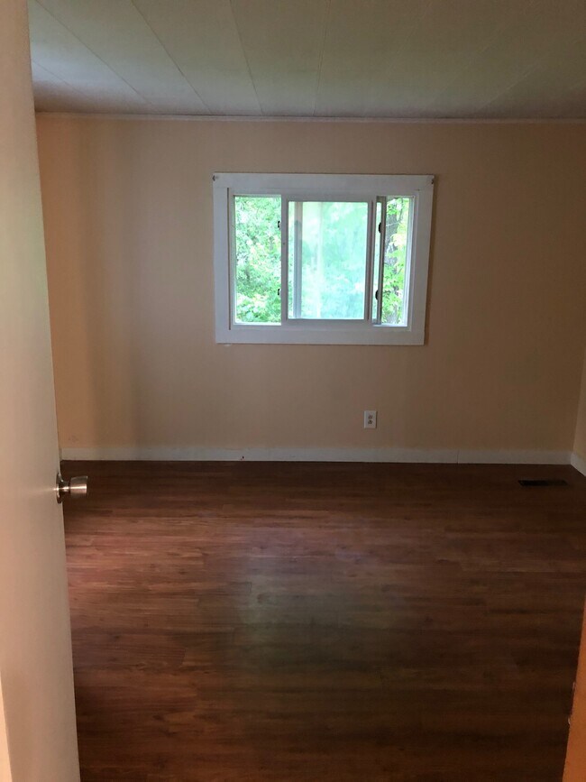 Foto del edificio - 207 Stillwater Ave