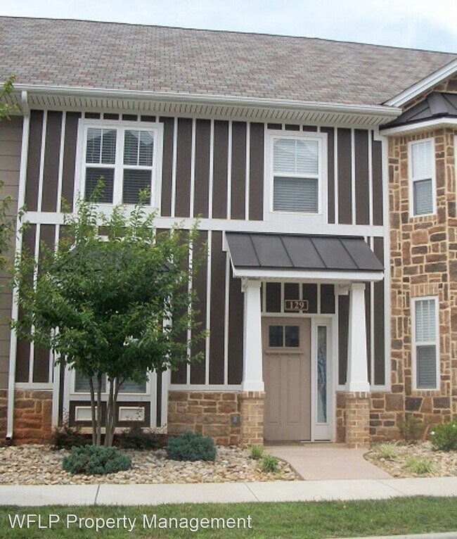 Building Photo - 3 br, 2.5 bath House - 129 Portico St