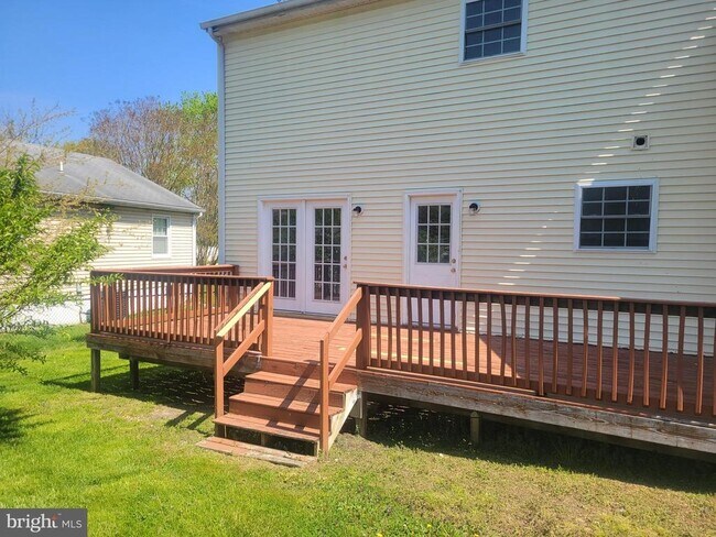 Foto del edificio - 4 Coolidge Ct