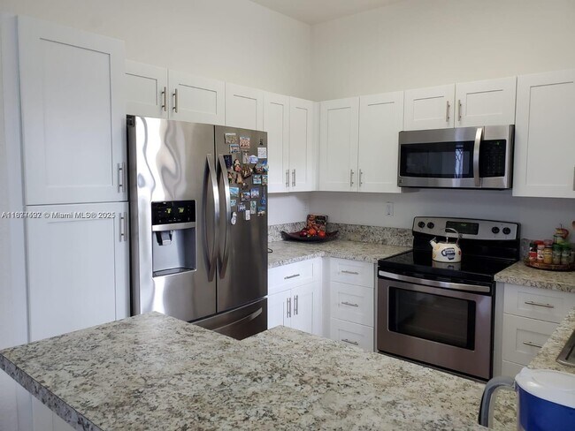 Building Photo - 12752 SW 131st Terrace