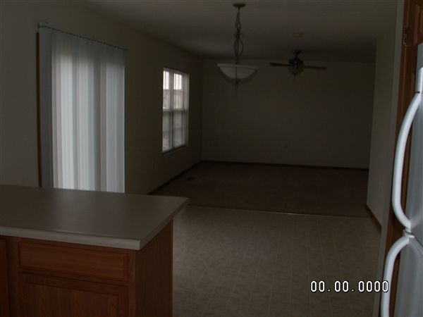 Building Photo - 2260 Shamrock Ln