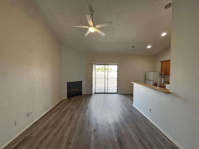 Building Photo - 1105 Meadowlark Way SE