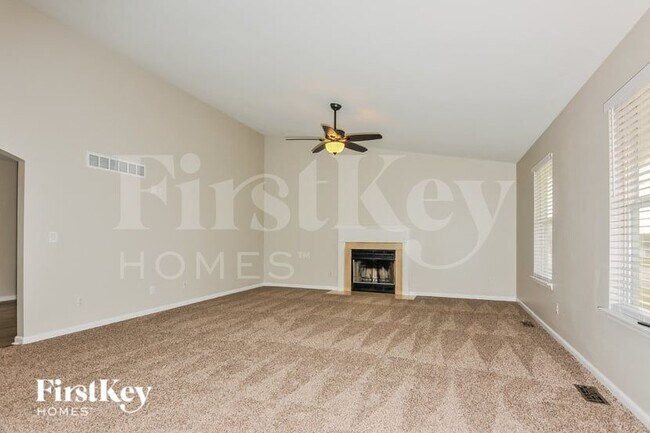Foto del edificio - 15 Glen Meadows Dr