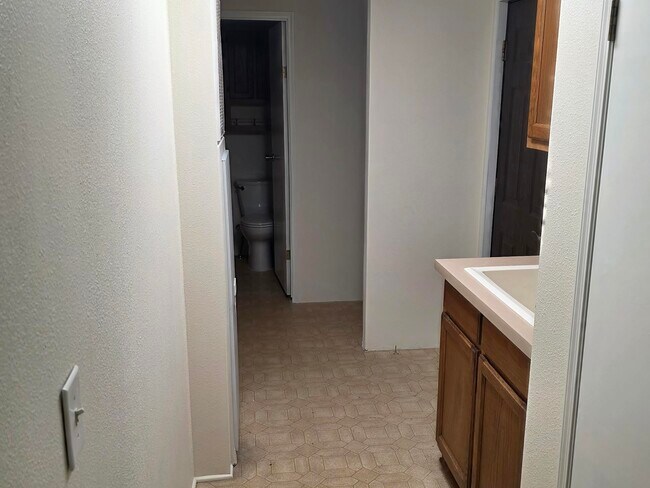 Foto del edificio - 20835 Valsetz Rd