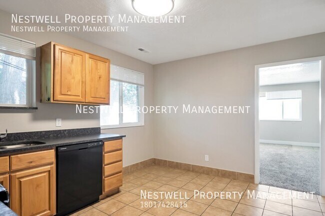 Foto del edificio - FREE 1ST MONTH'S RENT - Remodeled 2-bed Un...