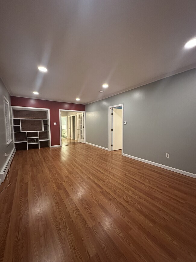 Foto del edificio - 111 Oak St