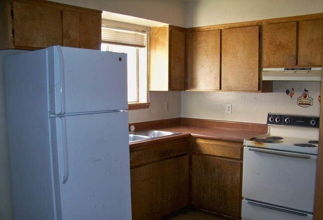 Building Photo - The Pines of Springerville