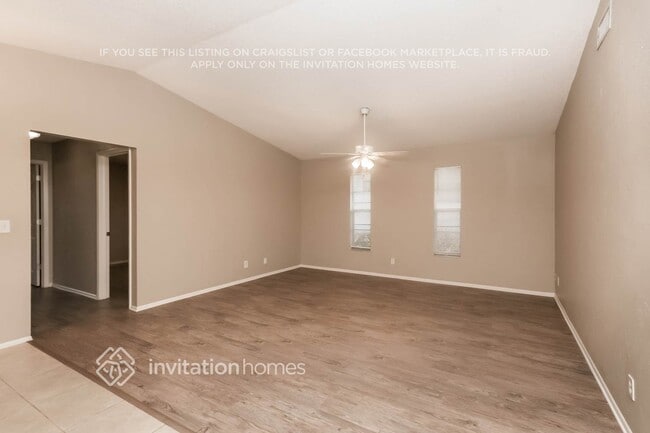 Building Photo - 17502 Brentwood Ct