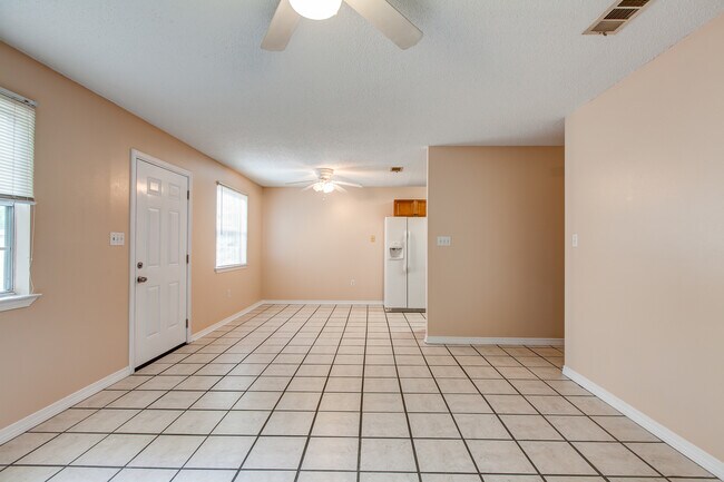 Foto del edificio - 5596 Daugherty Rd