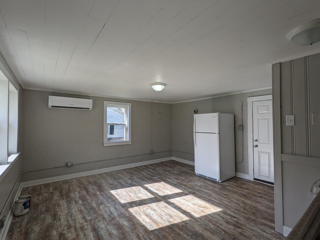 Building Photo - 1431 Cherryville Rd
