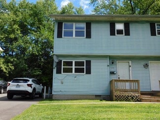 Building Photo - 12 Sequestered Rd