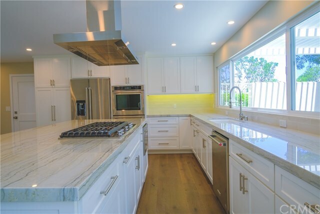 Building Photo - 450 Vista Trucha