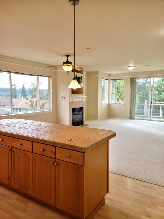 Foto del edificio - Spacious two bedroom condo!