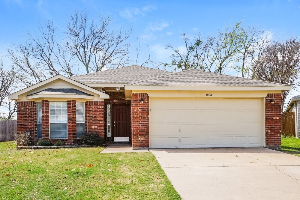 Primary Photo - 1000 Sandalwood Dr